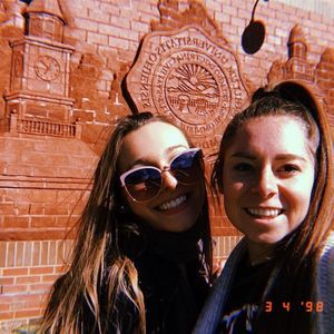 Meet your Posher, Chloe